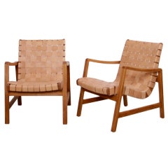 Pair of Jens Risom 652 W Arm Chairs for Knoll