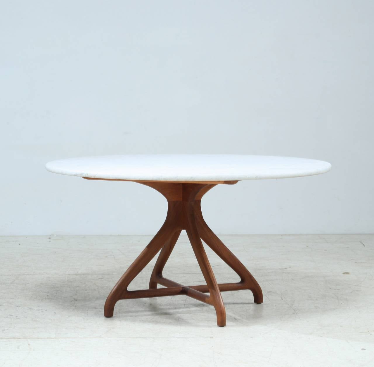 Mid-Century Modern Sculptural Harrison Studio Table For Sale