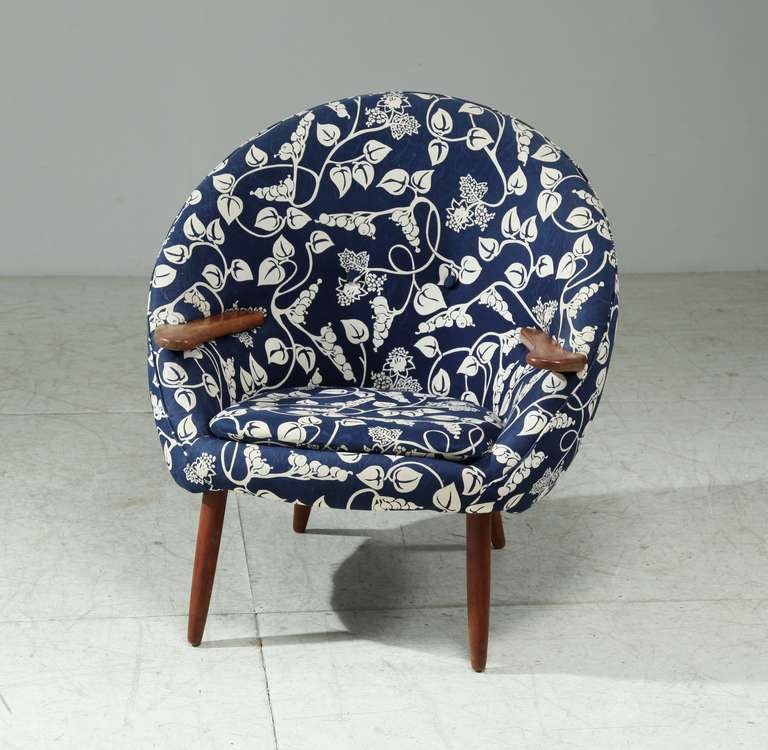 Scandinavian Modern Blue And White Nanna Ditzel Side Chair For Sale
