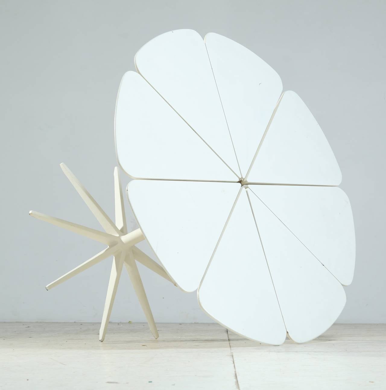 Richard Schultz Petal Coffee Table in White for Knoll, USA, 1960s For