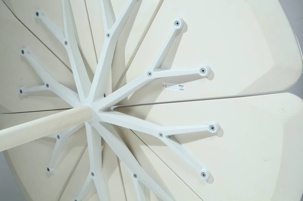 Richard Schultz Petal Coffee Table in White for Knoll, USA, 1960s For