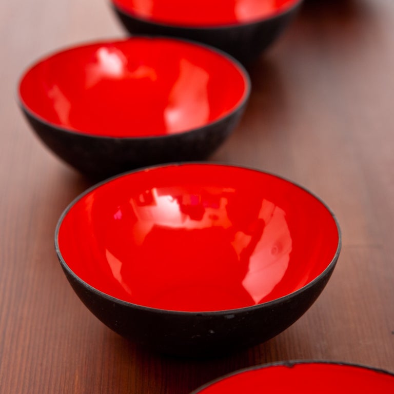 Danish Black and red Krenit salad bowls with serving spoons