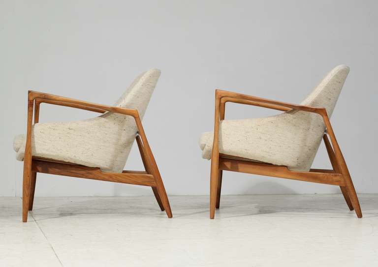 A Pair Of Scandinavian Lounge Chairs In Excellent Condition In Maastricht, NL