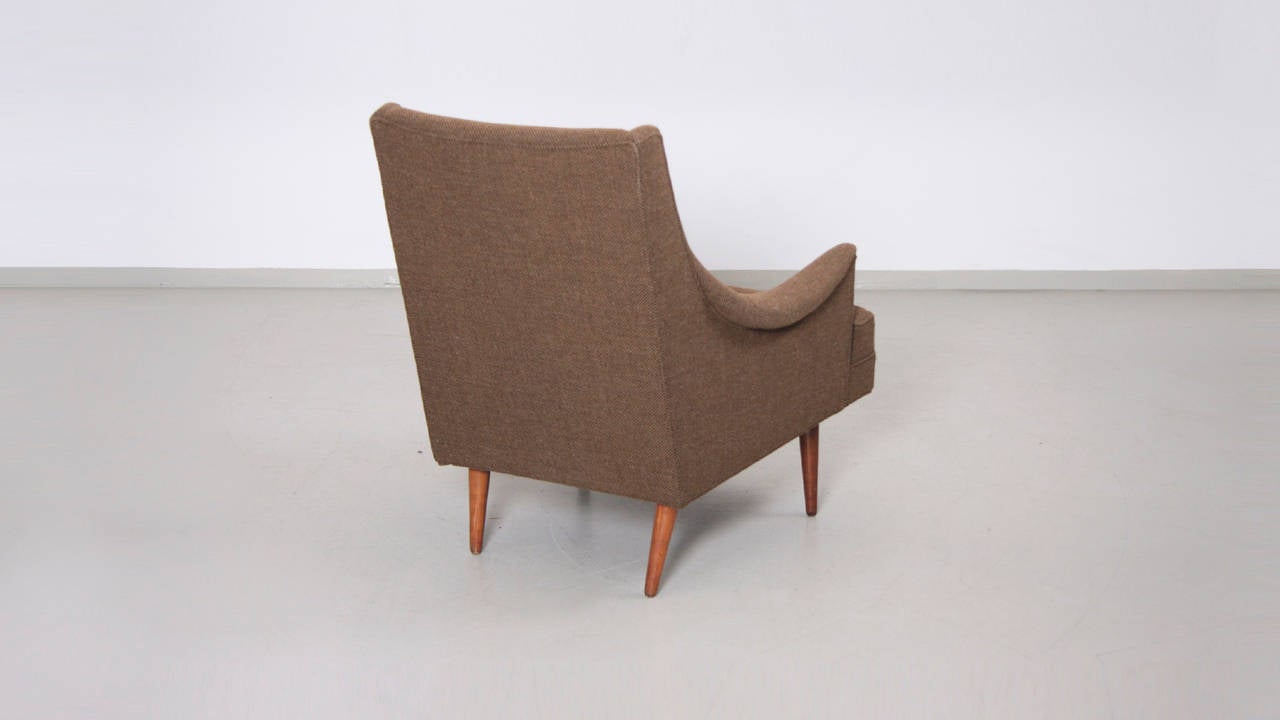 Milo Baughman Lounge Chair for Thayer Coggin in new Kvadrat upholstery. The chair sits very comfy!