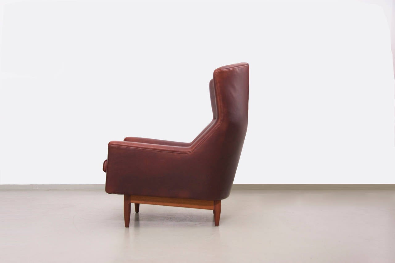 Mid-Century Modern Rare Large Jens Risom Lounge Chair in Leather For Sale