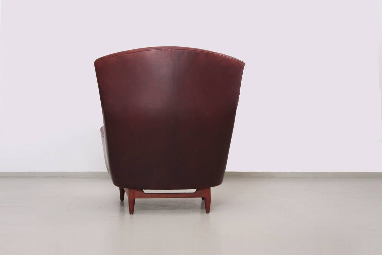 Rare Large Jens Risom Lounge Chair in Leather In Excellent Condition For Sale In Maastricht, NL