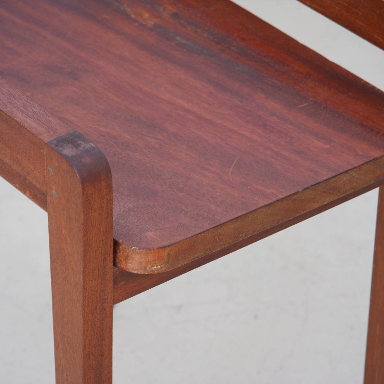Rene Gabriel Side Table in Solid Wood In Good Condition For Sale In Maastricht, NL