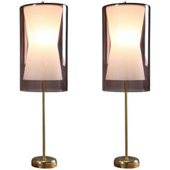 Paar Idman Tischlampen mit fliederfarbenem Iittala-Schirm. Tapio Wirkkala:: Finnland:: 1950er Jahre