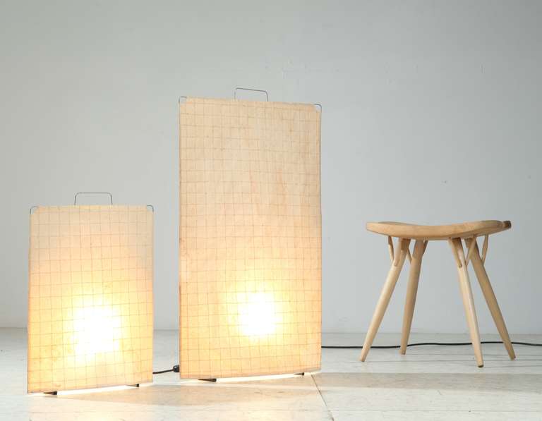 Pair of Paper on Metal Framce Floor or Table Lamps, Italy, 1950s In Good Condition For Sale In Maastricht, NL