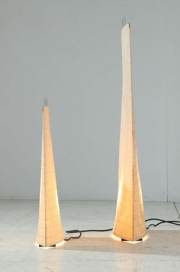 Mid-20th Century Pair of Paper on Metal Framce Floor or Table Lamps, Italy, 1950s For Sale