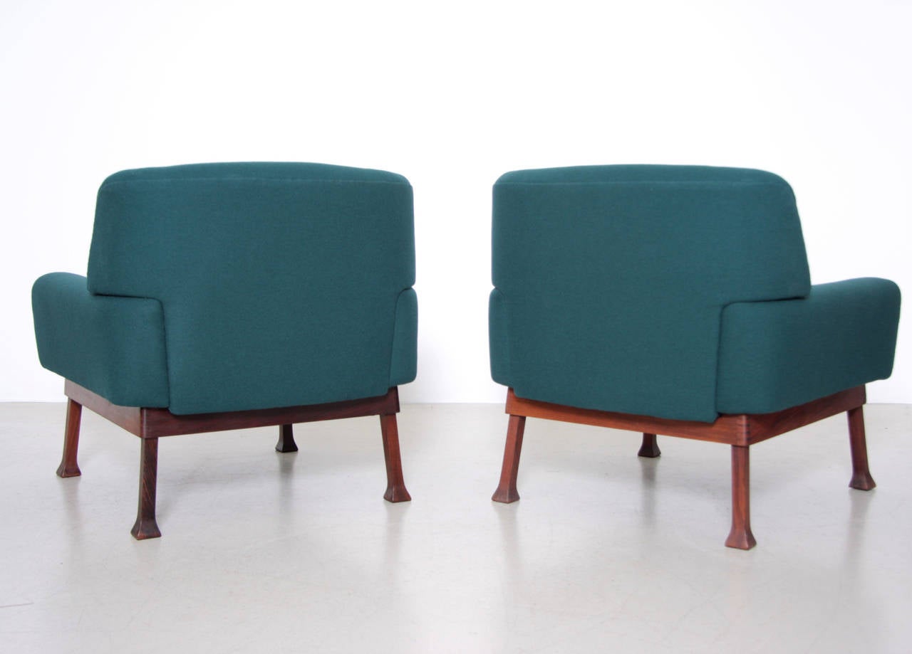 Pair of Allegra armchairs by Piero Ranzani for Elam in rosewood. Compact and comfortable shape, with beautiful wood and new upholstered in Kvadrat Tonus.