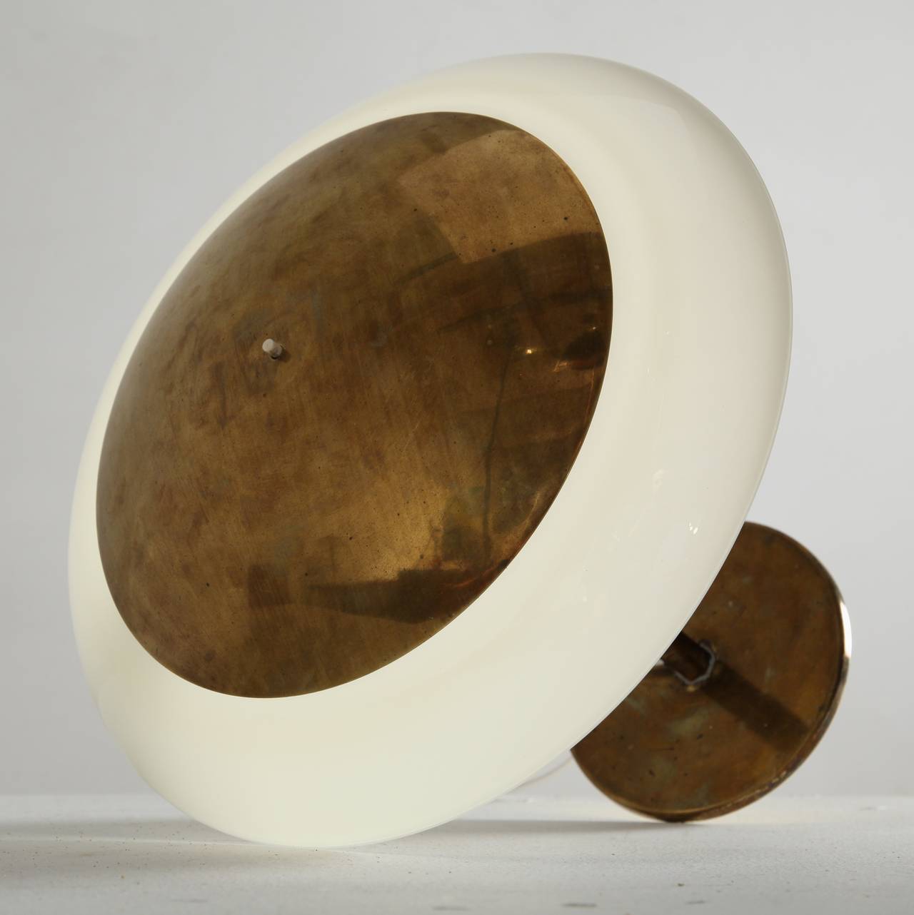 Paavo Tynell 5061 Taito Table Lamp, Brass and Opaline Glass, Finland, 1940s For Sale 1