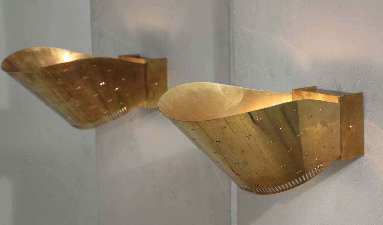 paavo tynell wall lamp