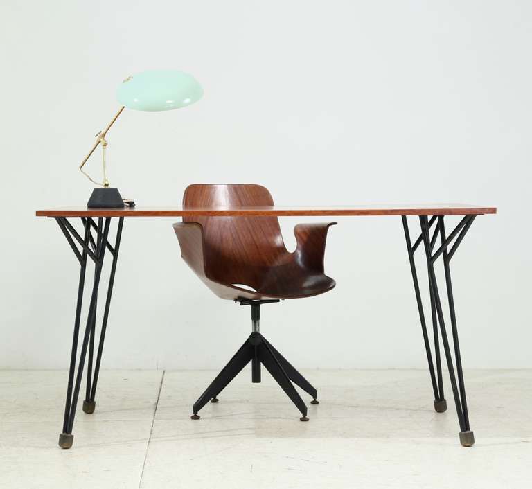 Mid-Century Modern Alfred Hendrickx rare desk or dining table in root wood veneer, Belgium, 1950s For Sale