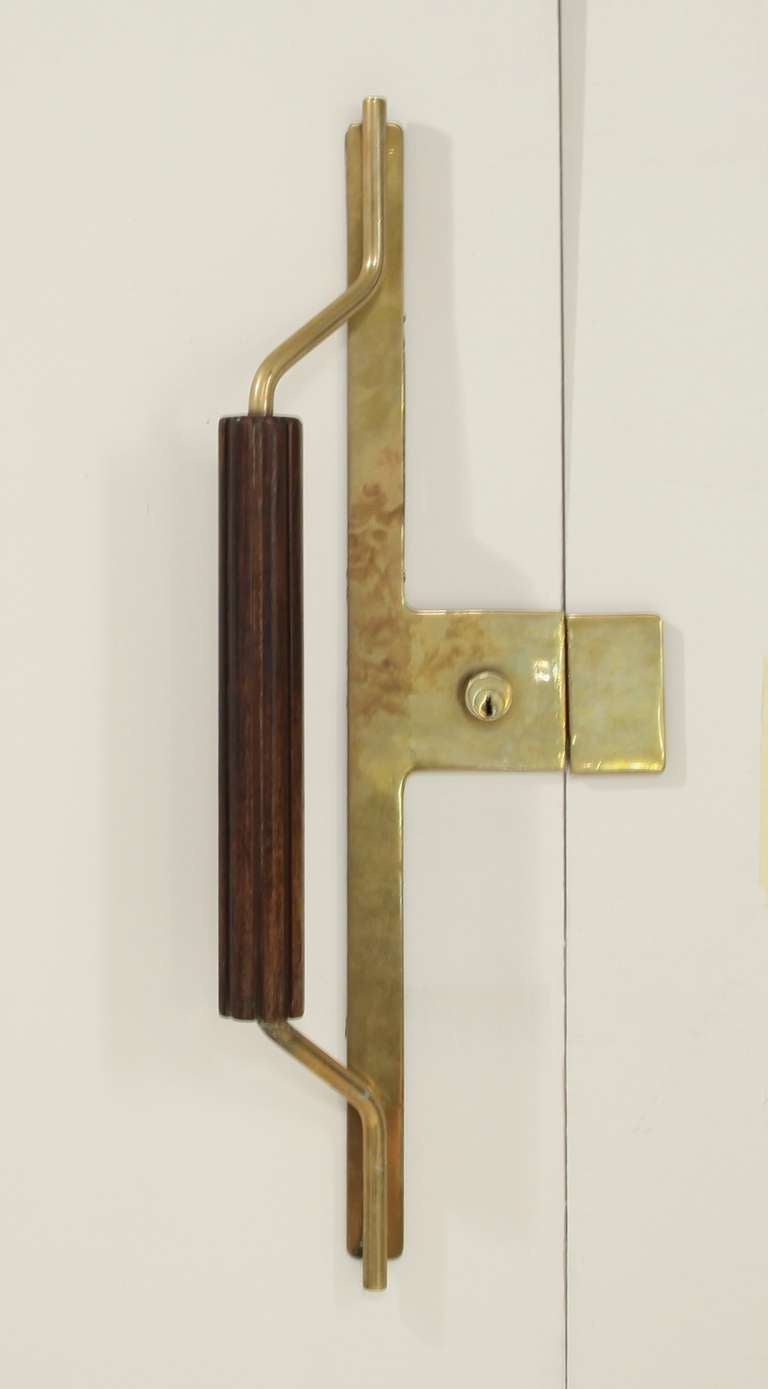 Mid-Century Modern Italian Two-Sided Brass Door Knob with Solid Wooden Grips For Sale