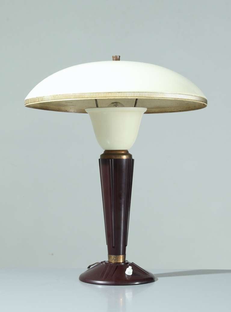 Mid-Century Modern Jumo table lamp with bakelite base, France, 1950s For Sale