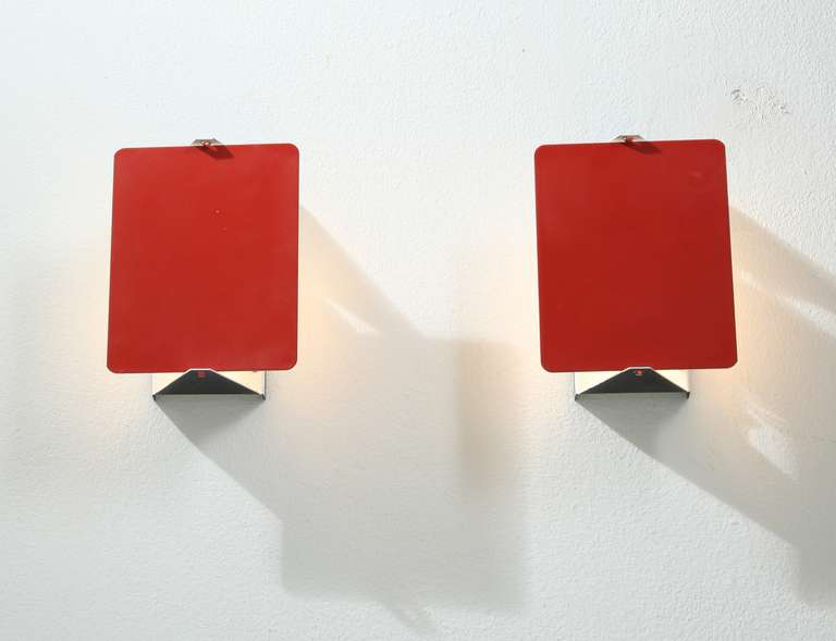 A pair of rare red CP1 wall lamps by Charlotte Perriand from the Arc 1600 ski resort in Les Arcs (1967-69).

Both are in an excellent condition.