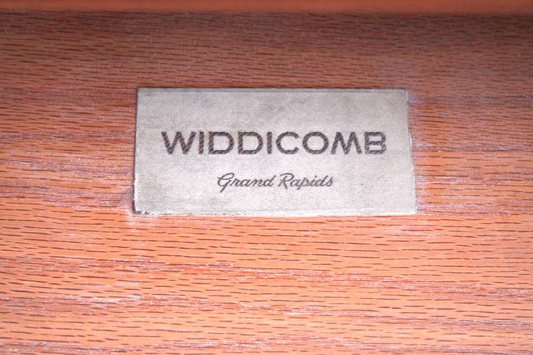 Curved George Nakashima Sideboard for Widdicomb in Walnut 4