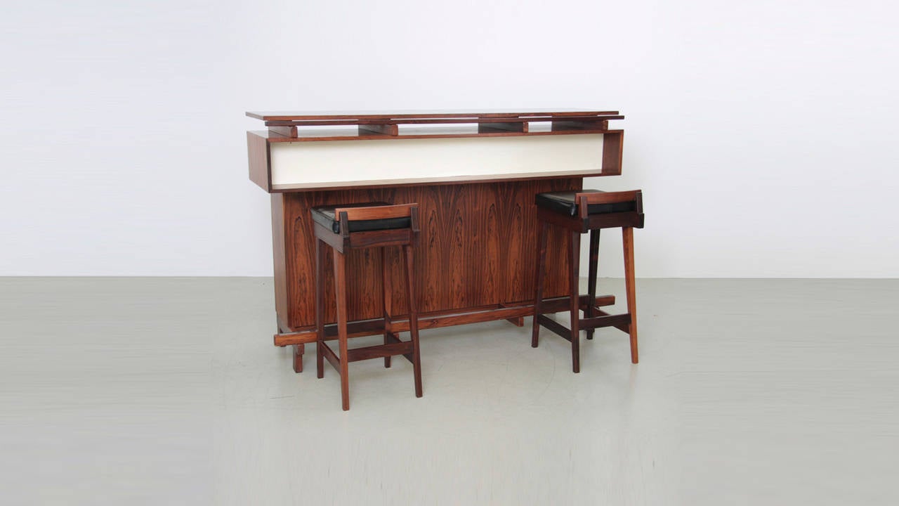 Danish Modern Rosewood Master Bar with Four Bar Stools by Erik Buck For Sale 3