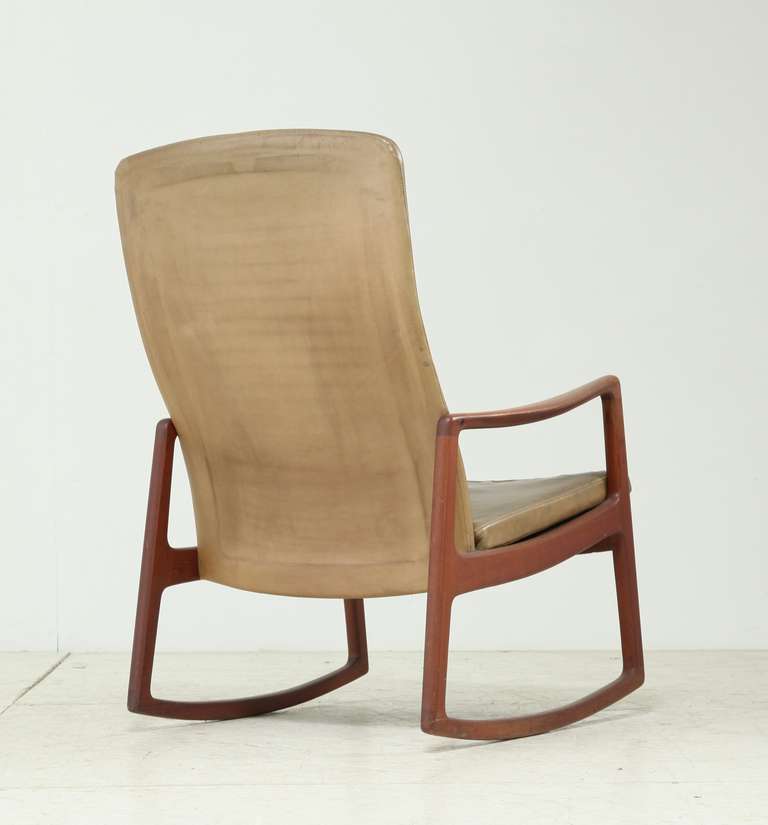 Scandinavian Modern Rare High Back Rocking Chair Ole Wanscher in Original Green Leather