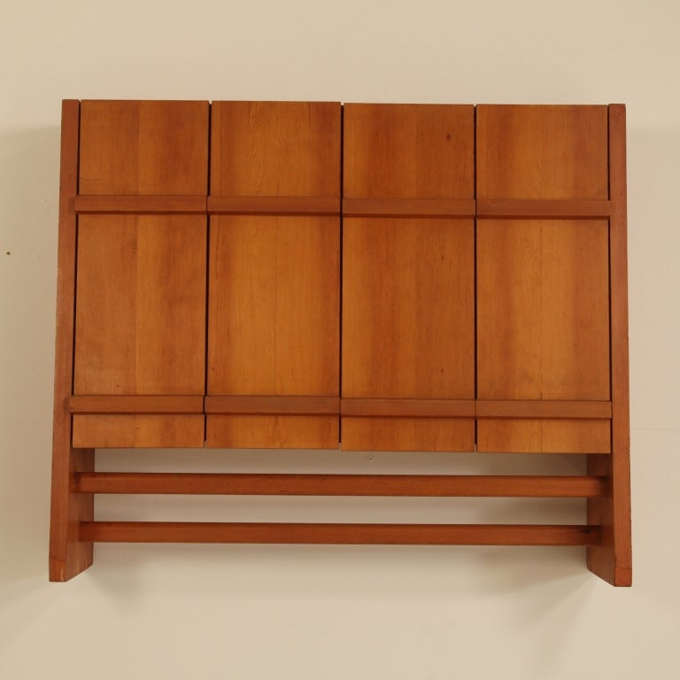 Rare Charlotte Perriand wall cabinet from Les Arcs, 1600 In Excellent Condition In Maastricht, NL