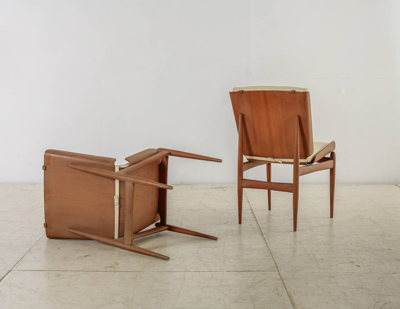 Pair of Folded Plywood and Leather Italian Side Chairs, 1950s For Sale