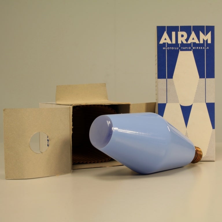 Colored Airam Lightbulbs by Tapio Wirkkala, US Voltage. Idman, Finland, 1950s In Excellent Condition For Sale In Maastricht, NL