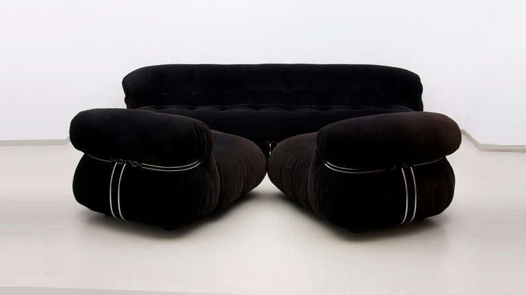 100% original Soriana Sofa Set with a 4 Seater plus 2 single chairs in black corduroy fabric. 1 chair has a fading on one side. Rest is excellent. No holes or spots!! Original Cassina Fabric and the foam is still very strong.