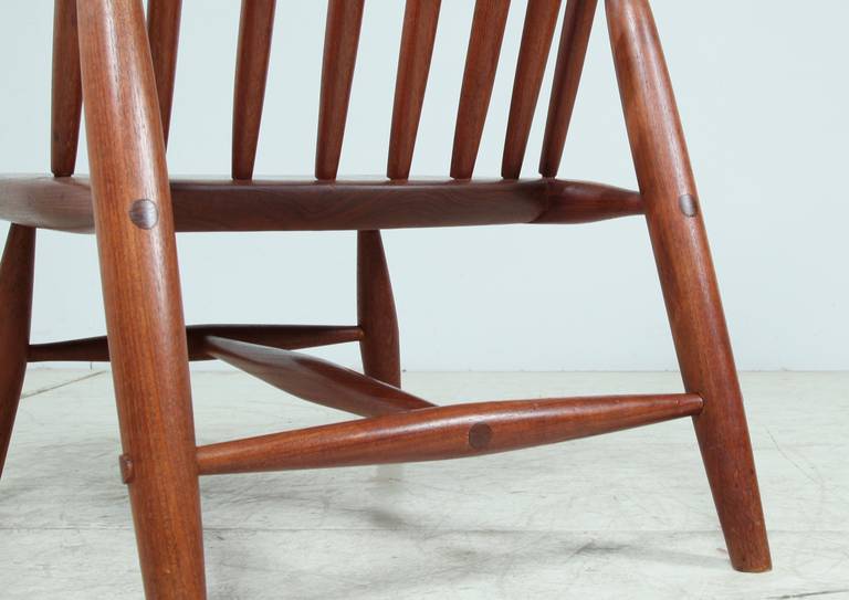 Handcrafted and Sculptural Wooden High Back Chair For Sale 1