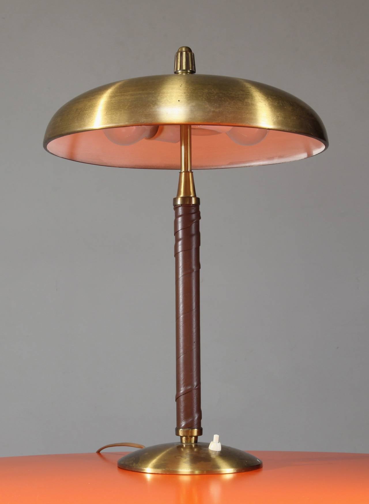 Mid-Century Modern Einar Backstrom Brass and Leather Table Lamp, Sweden, 1930s For Sale