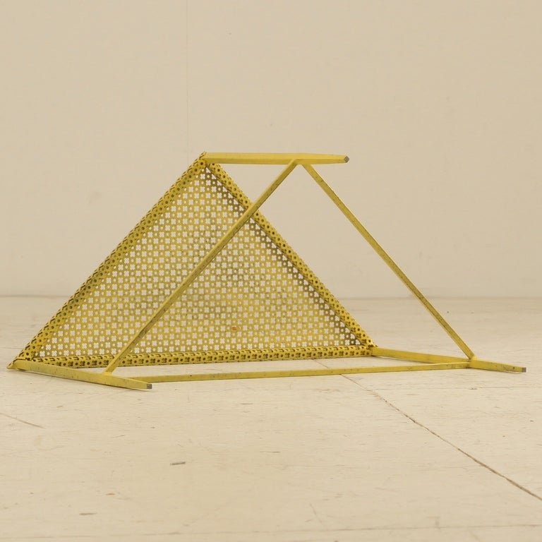 Mategot Triangle Sidetable In Yellow