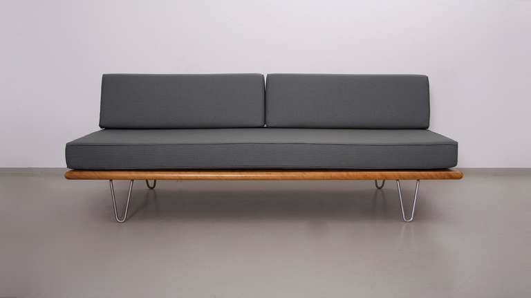 American George Nelson Daybed Model #5088 by Herman Miller