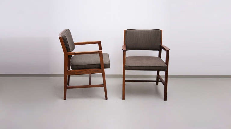 Fully restored pair of Edward Wormley arm chairs for Dunbar 1950s, US.