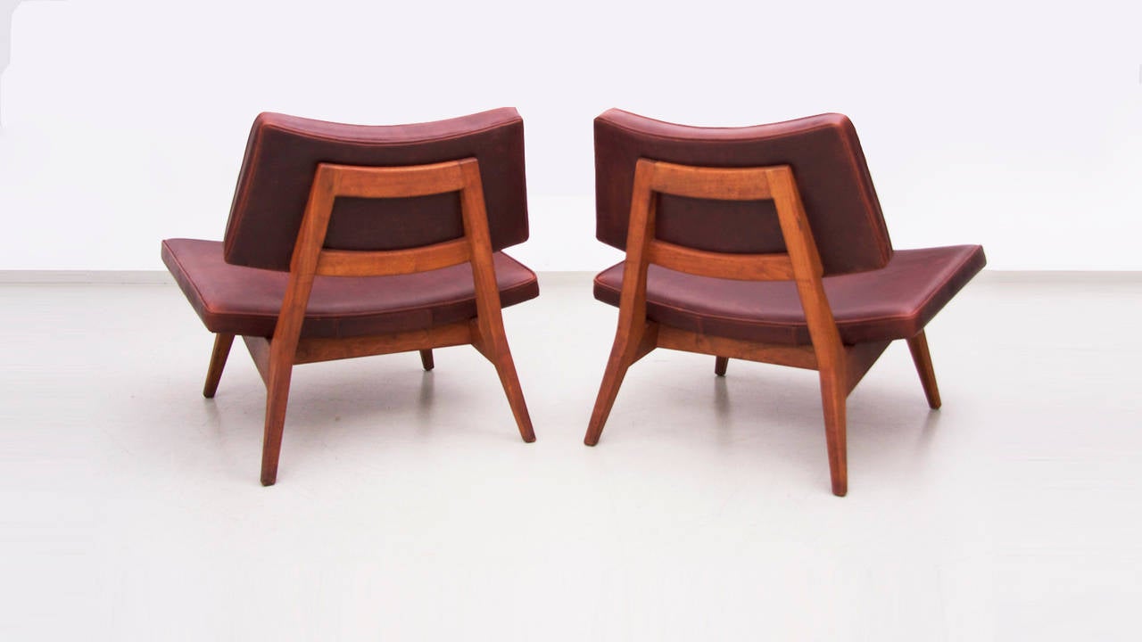 Mid-20th Century Rare Jens Risom Walnut Slipper Lounge Chairs in Leather