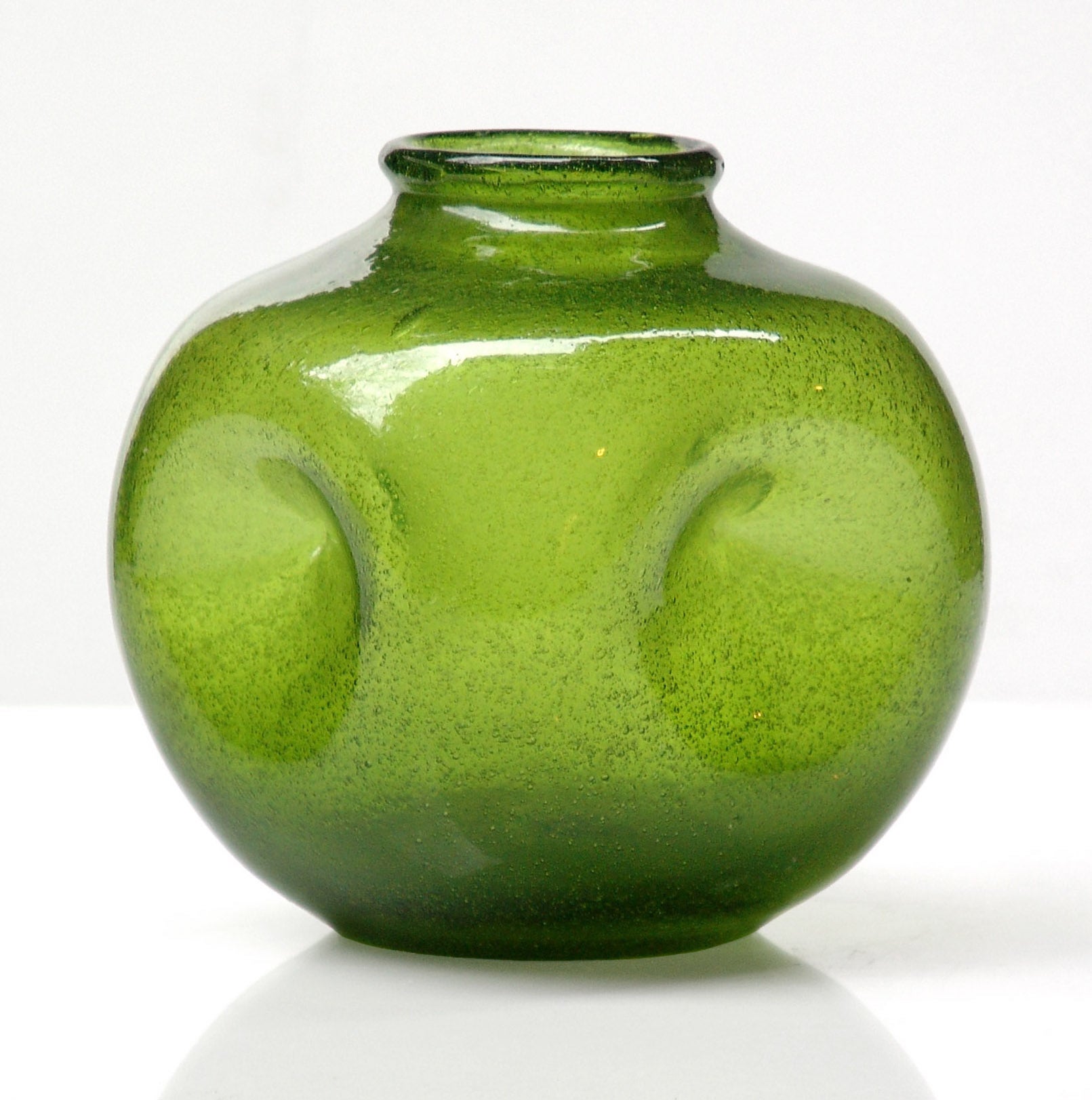 Exceptional and large seeded 1948 vase by Winslow Anderson for Blenko For Sale