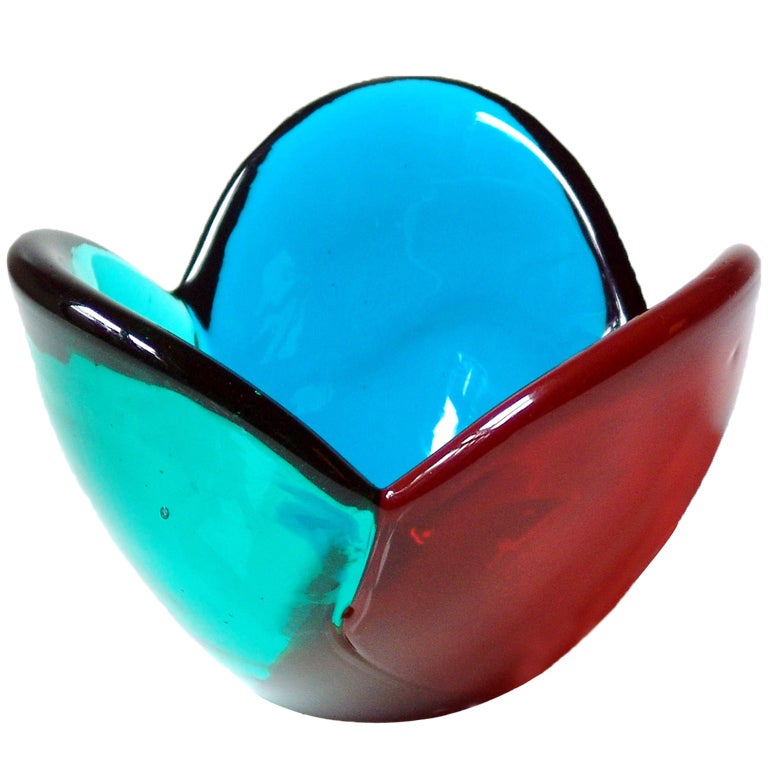 Tri-Color Disk Petal bowl from 1958 by Wayne Husted for Blenko