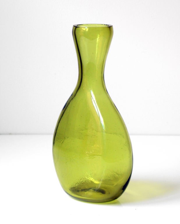 Mid-20th Century Group of Chartreuse vases by Winslow Anderson for Blenko. For Sale