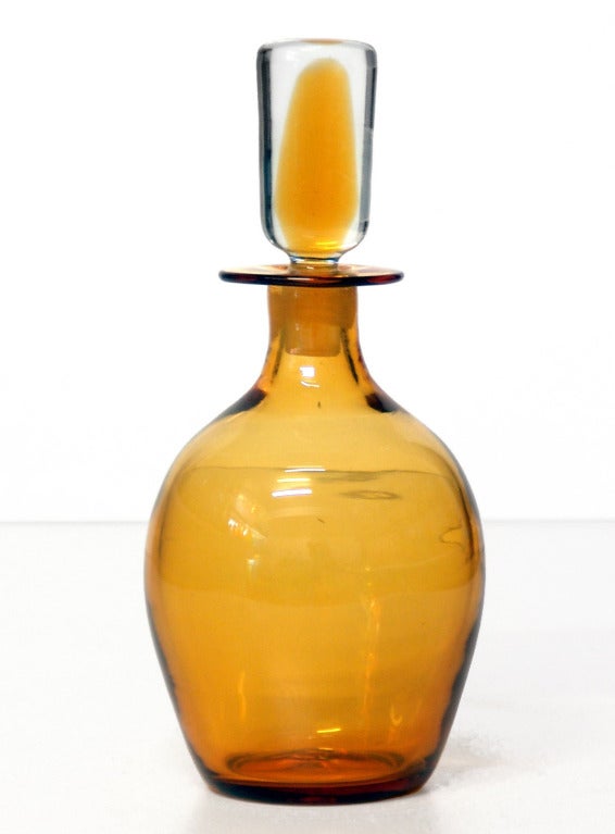 Grouping of golden Wheat colored decanter by the Blenko Glass Co In Excellent Condition In New York, NY