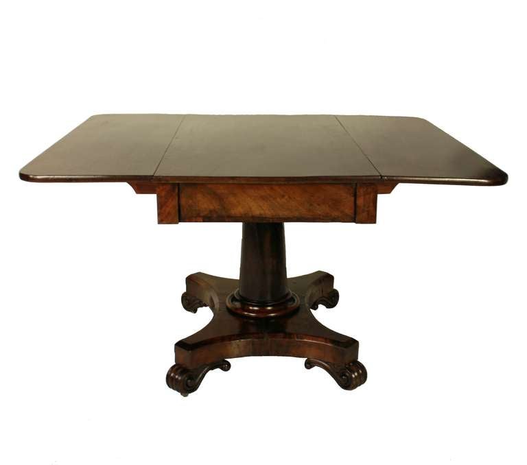 An English William IV Drop Leaf Pedestal Table In Good Condition In Kent, Dover