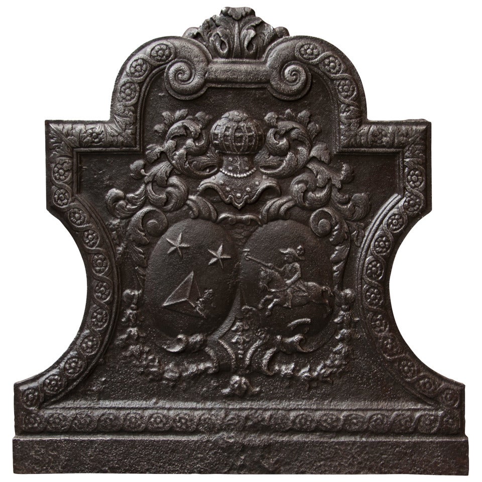 Rare antique cast iron fireback with coat of arms from the 18th century For Sale