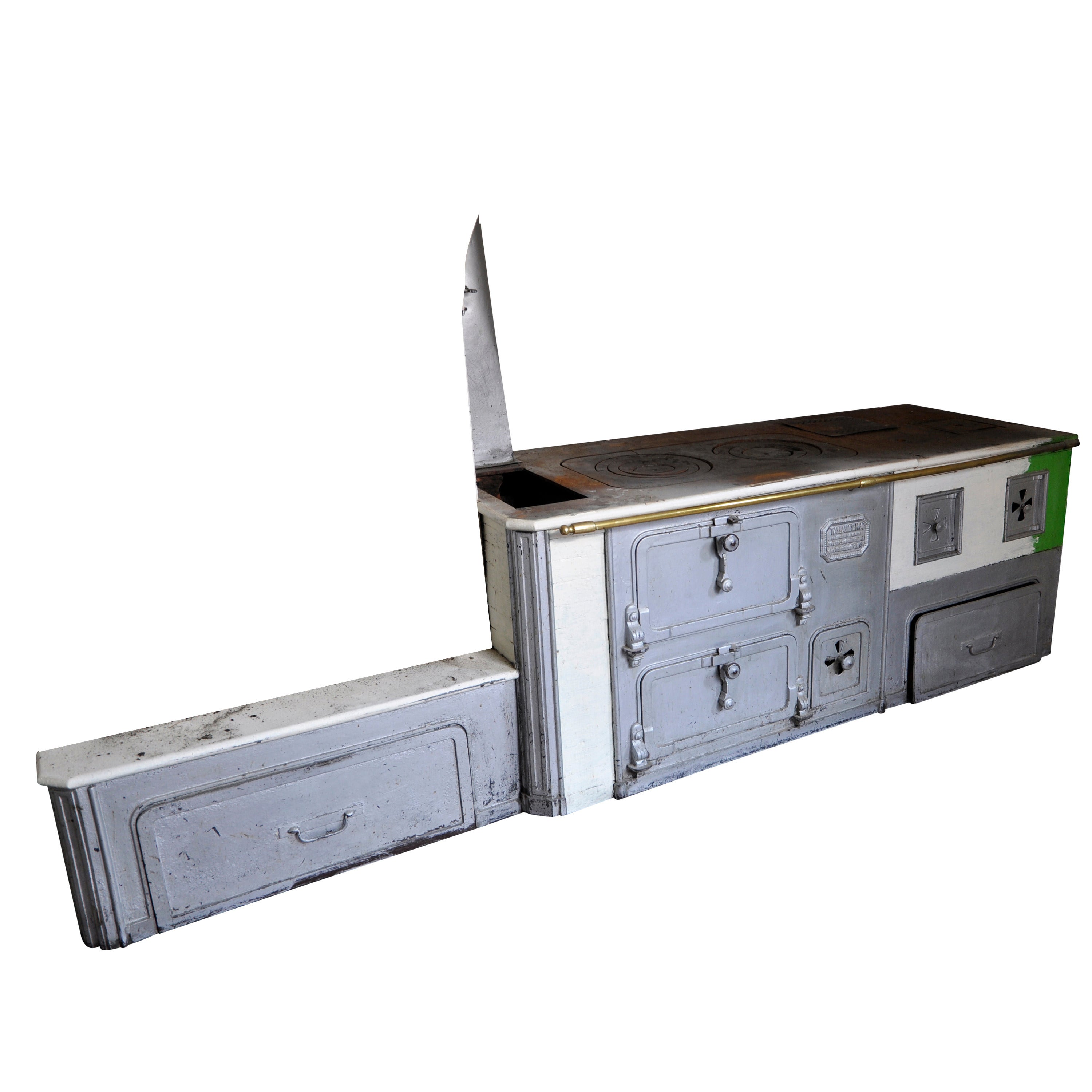 Cast iron stove from the Talamona parisian manufacture