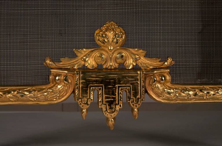 Louis XVI style fire screen in gilded bronze, 19th c. In Excellent Condition In Saint Ouen, FR