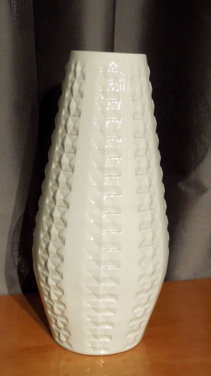 White porzelan vase ,sticker 