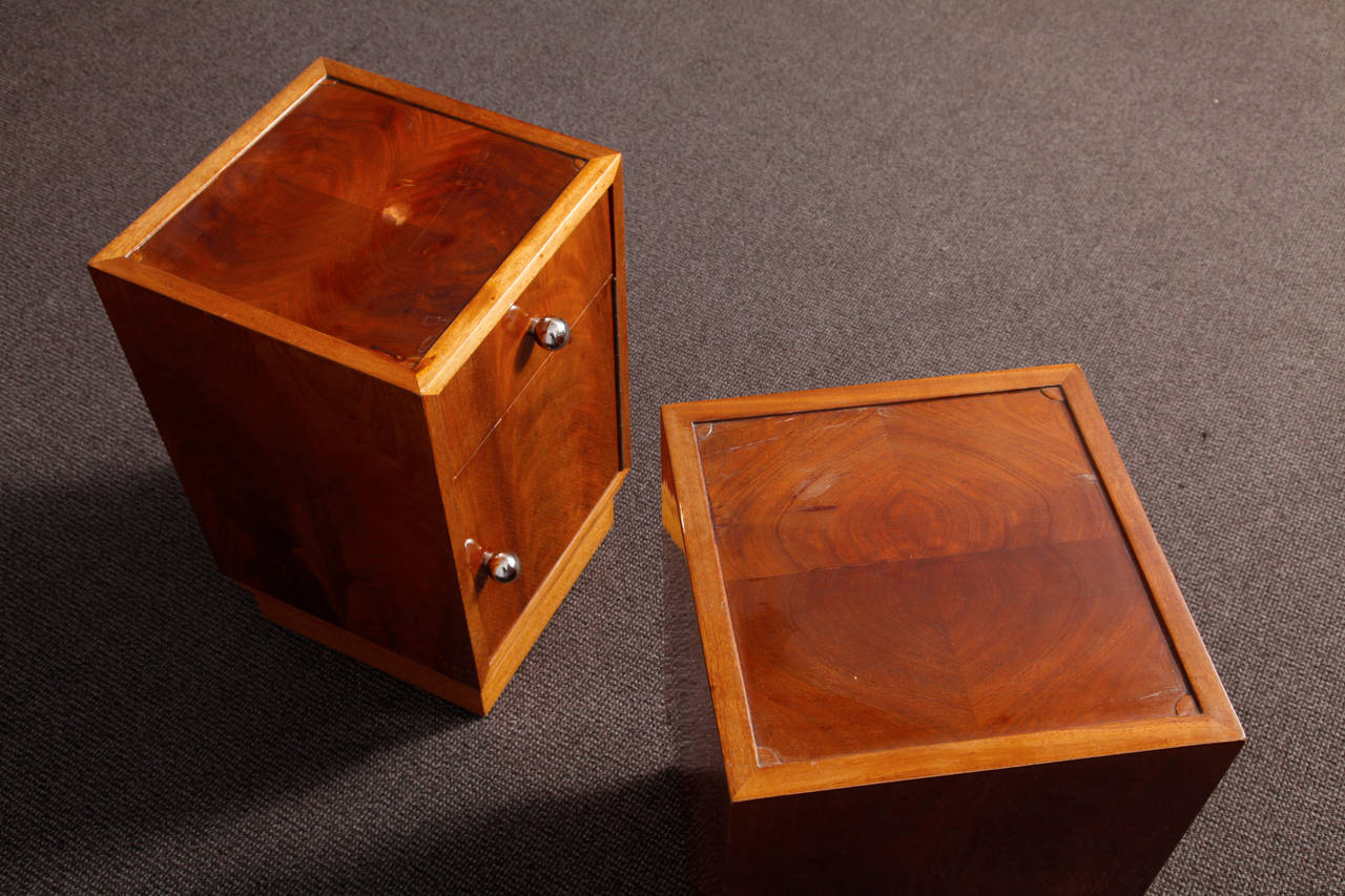 French Pair of Art Deco Nightstands