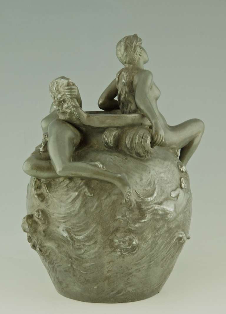 Art Nouveau Vase with Nudes by Emmanuel Villanis, Meditation In Good Condition In Antwerp, BE