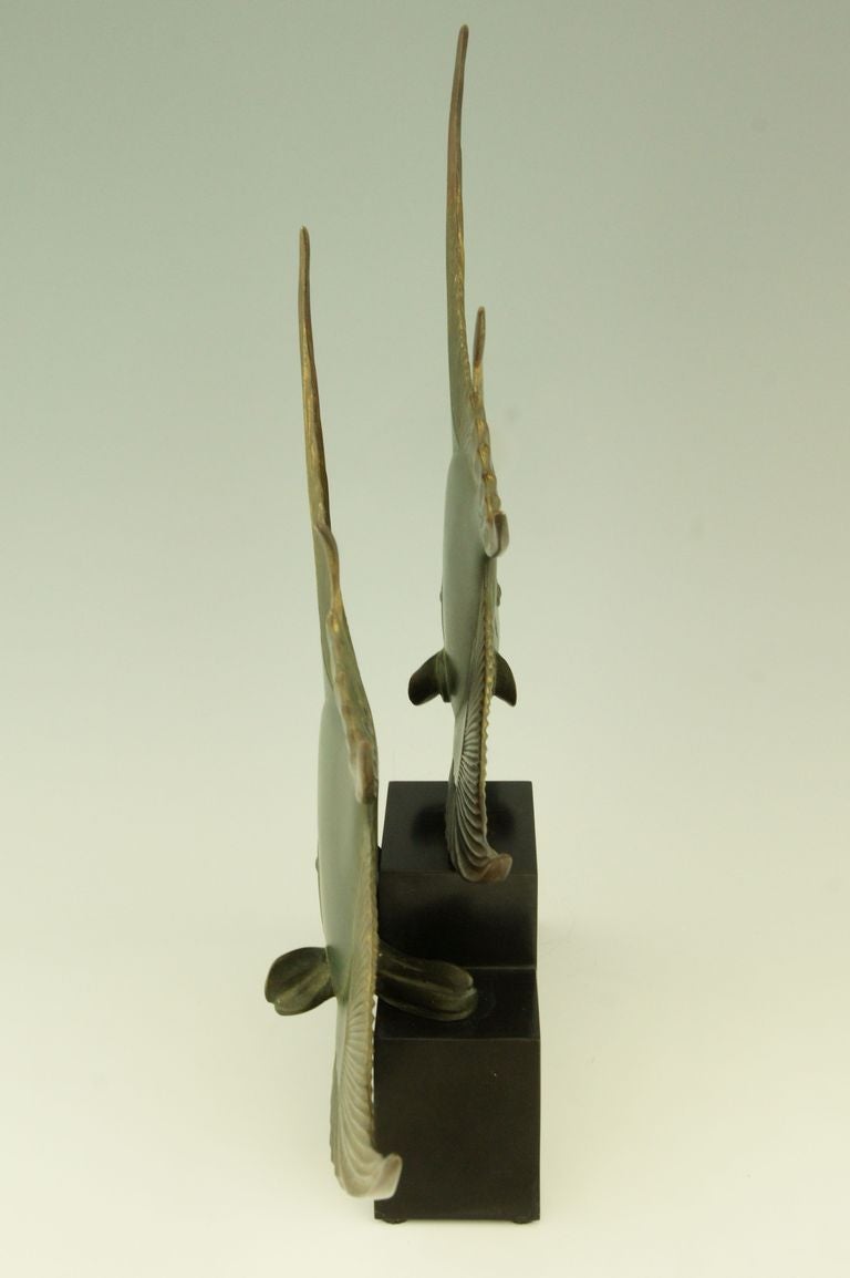 Art Deco bronze sculpture of two Angelfish by Georges Lavroff. In Good Condition In Antwerp, BE