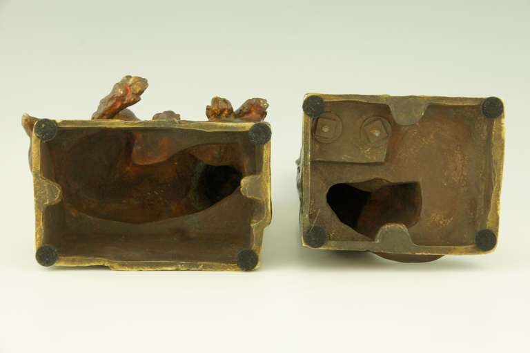 A pair of bronze shepherd dog bookends by Maximilien Fiot, France. In Good Condition In Antwerp, BE