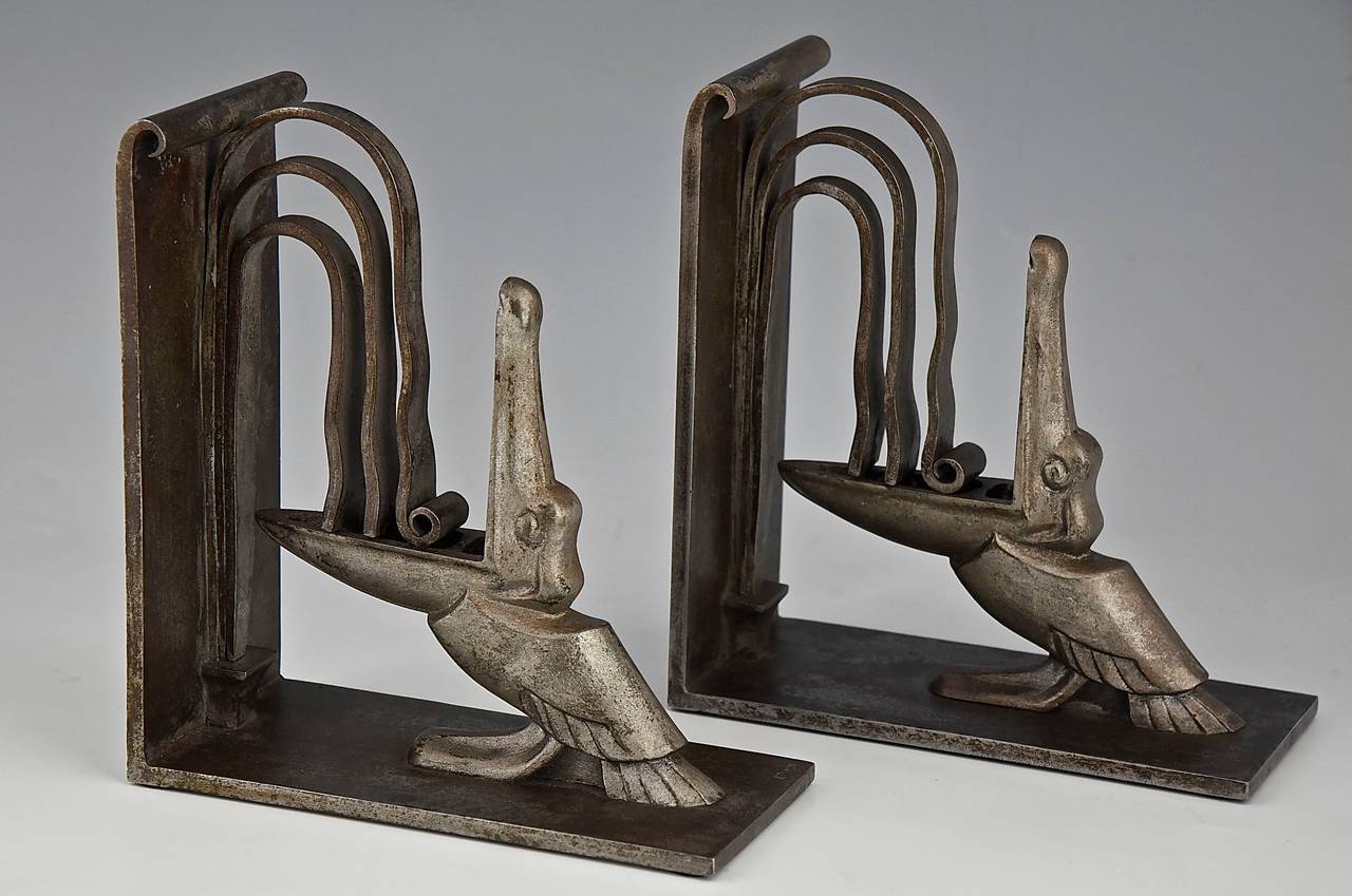 Edgar Brandt Art Deco Pelican Bookends Wrought Iron, France, 1924 In Good Condition In Antwerp, BE