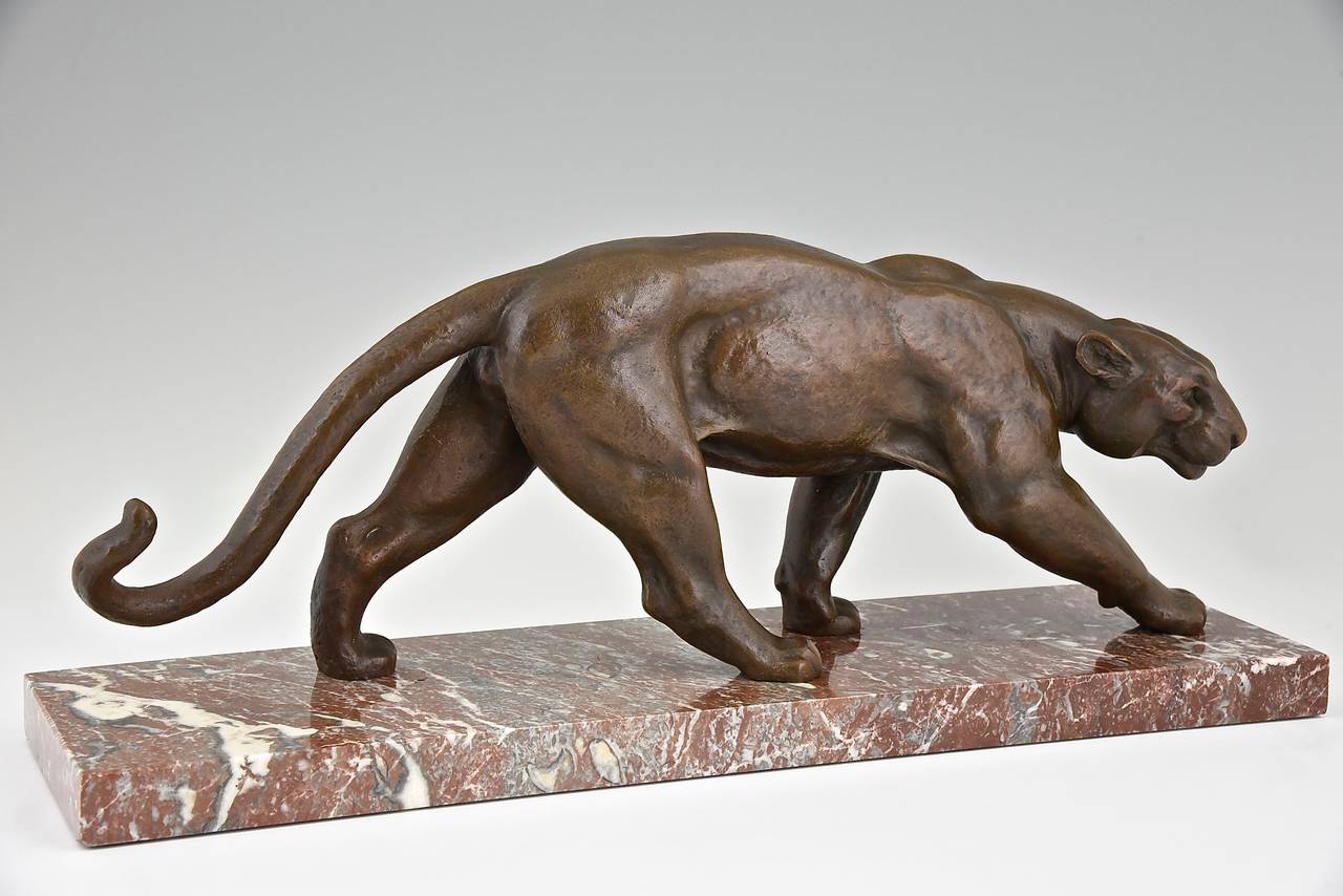 Patinated French Art Deco Bronze Sculpture of a Panther by Ouline, 1930