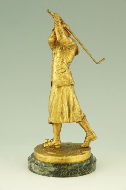 20th Century Art Deco Bronze Lady Golfer by José Dunach.